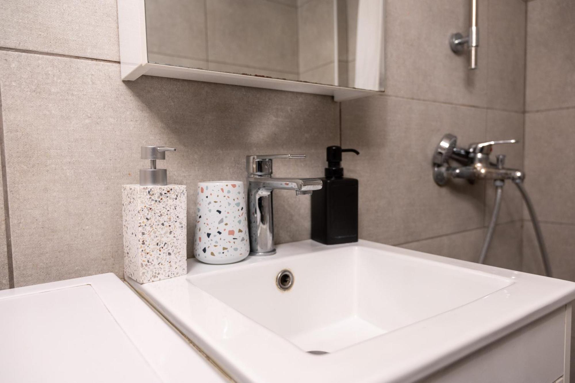 Niso Thessaloniki Hospitality Apartments Zewnętrze zdjęcie