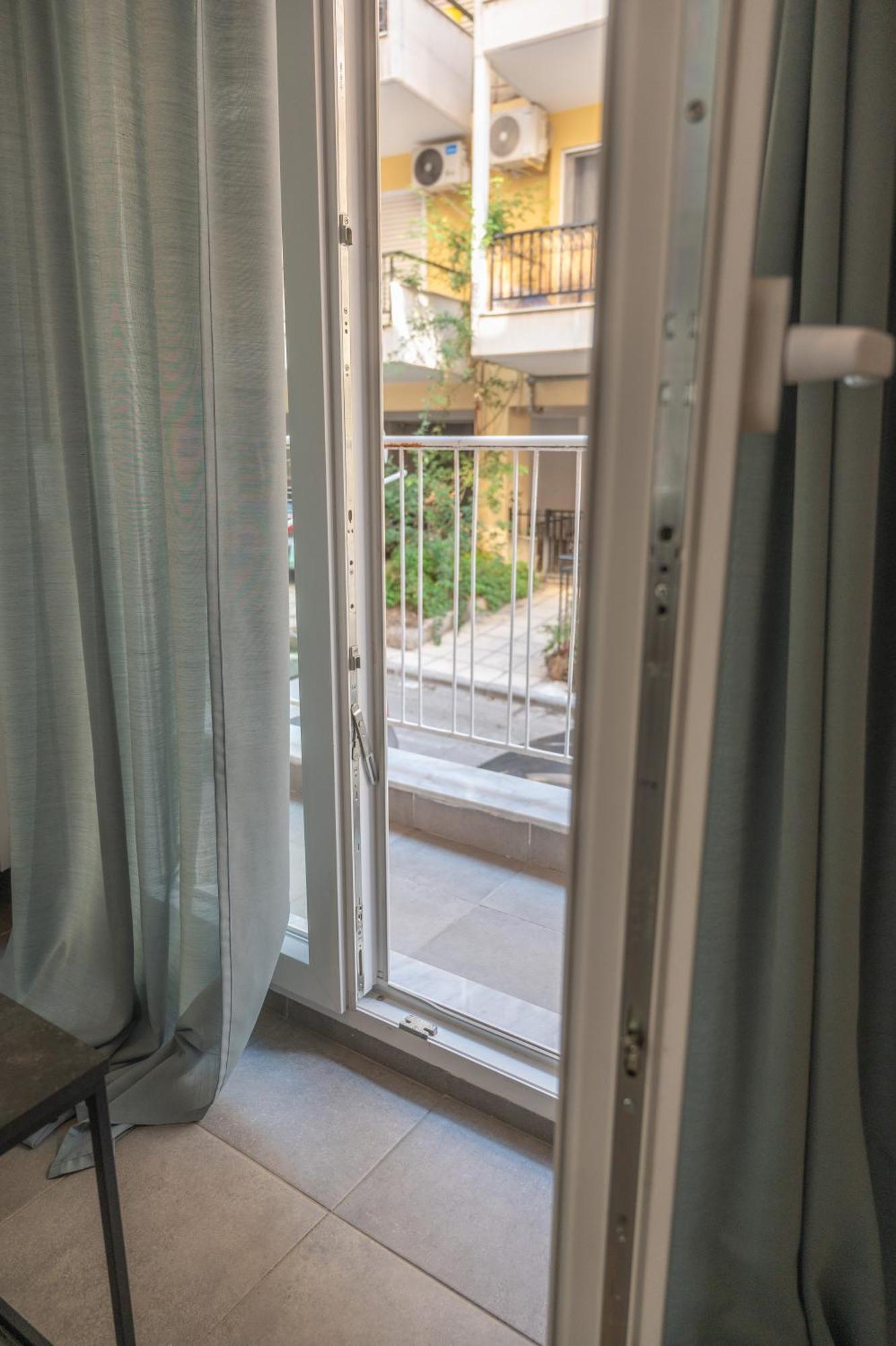 Niso Thessaloniki Hospitality Apartments Zewnętrze zdjęcie