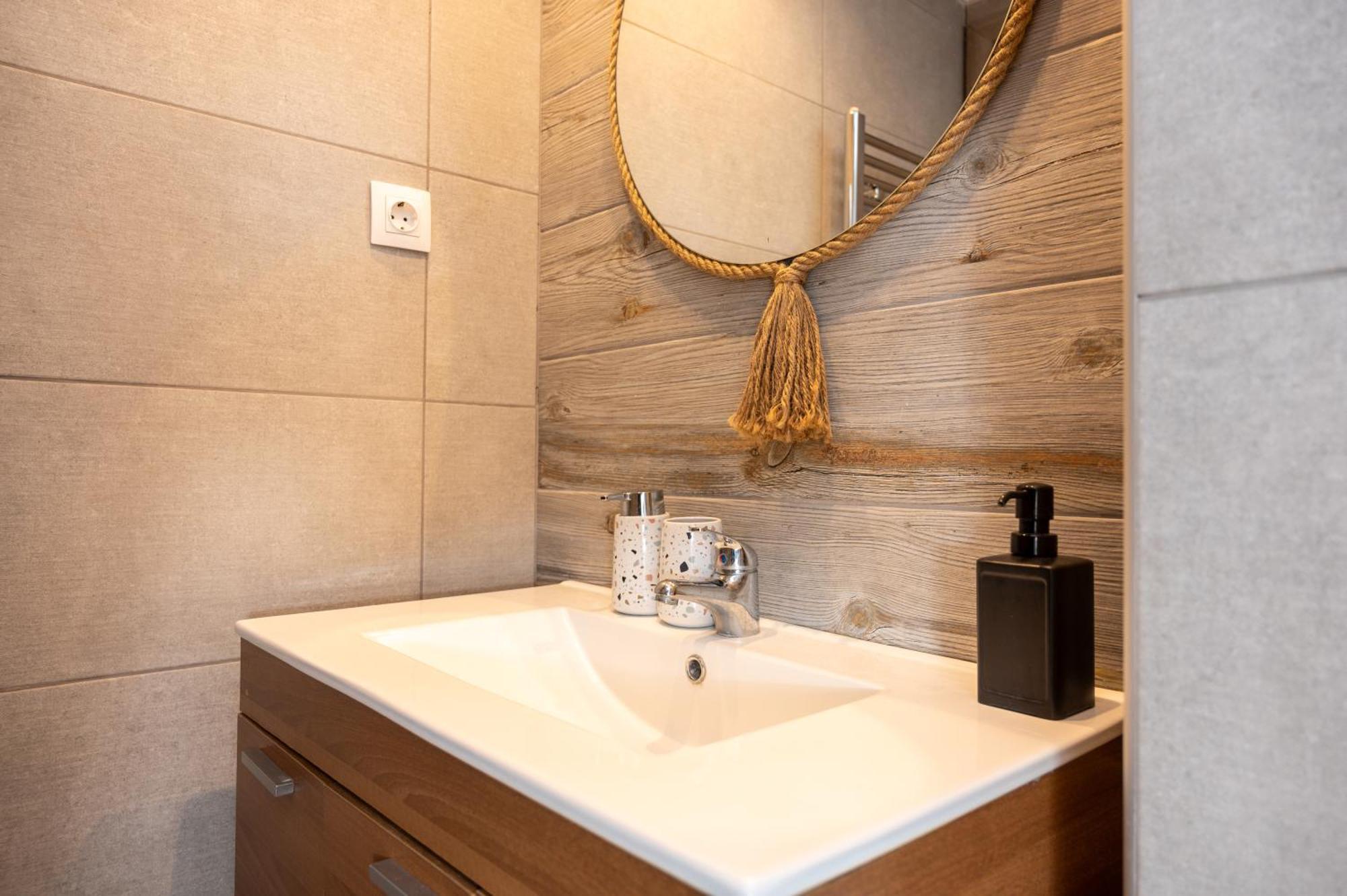 Niso Thessaloniki Hospitality Apartments Zewnętrze zdjęcie